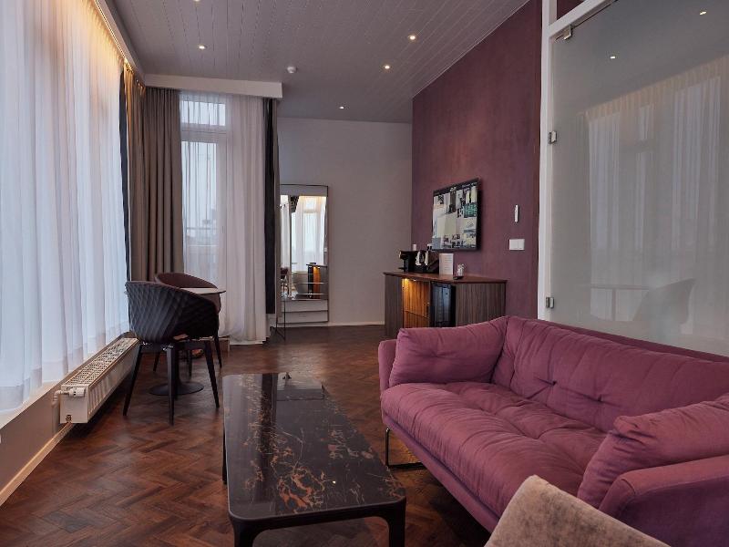 Hotel Vesturland image