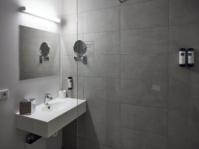 Hotel Vesturland image