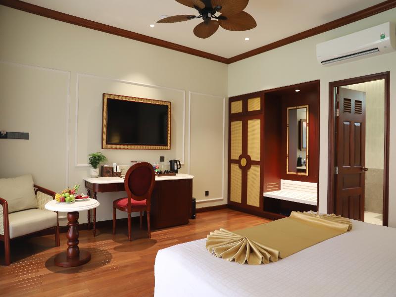 Sunny Beach Resort & Spa image