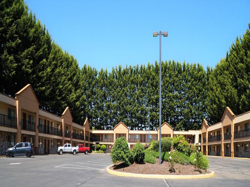 Mcminnville Inn image