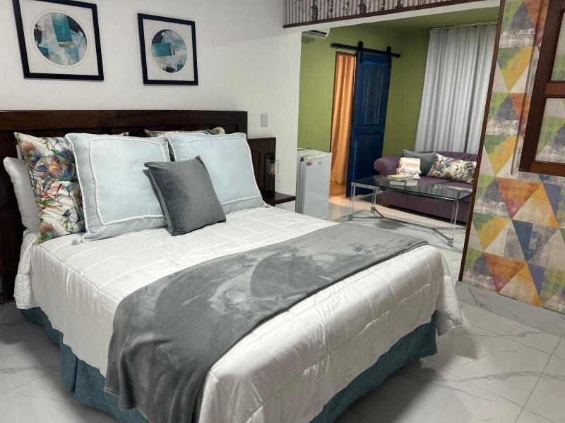 Onyx Luxury Rd image