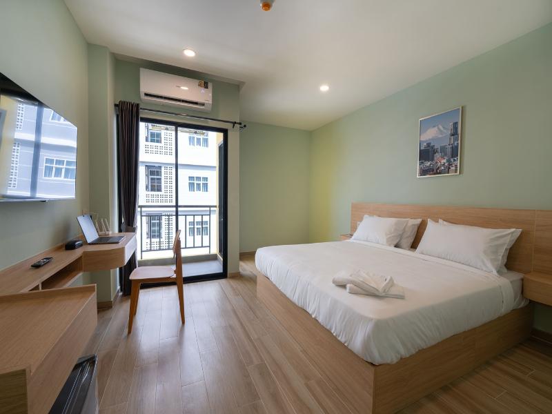 Snooze Hotel Amata image