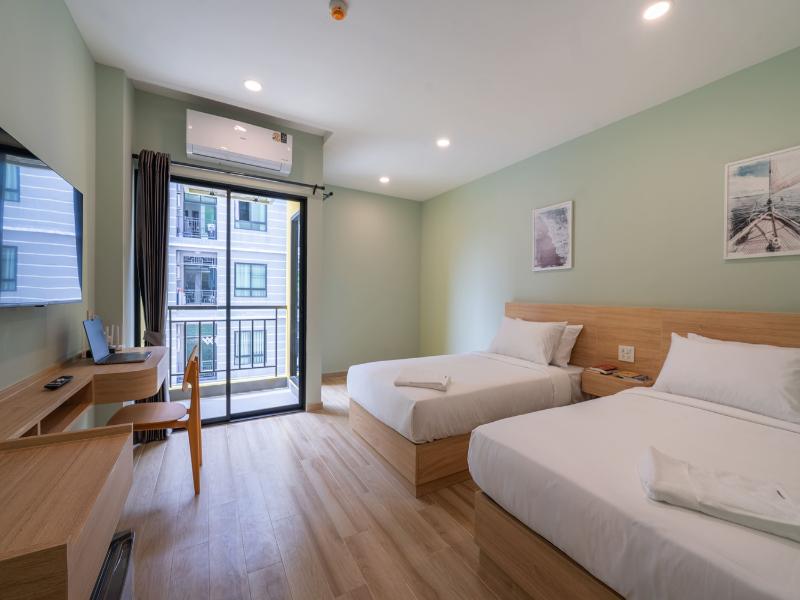 Snooze Hotel Amata image