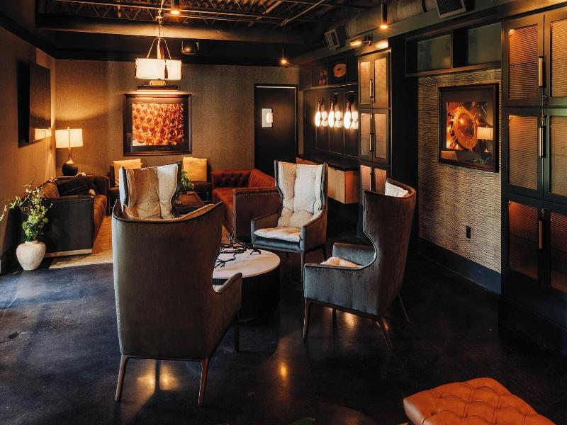 The Trail Hotel image