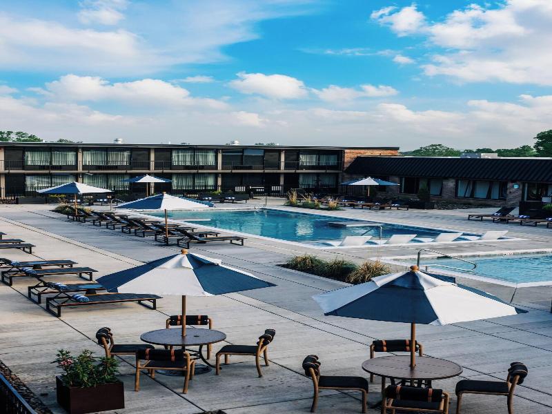 The Trail Hotel image