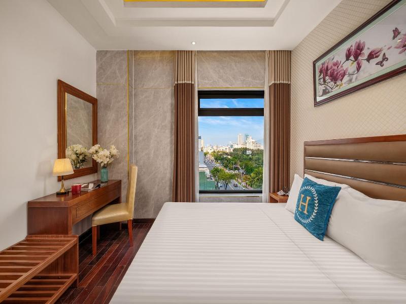 Rung Huong Apartment image