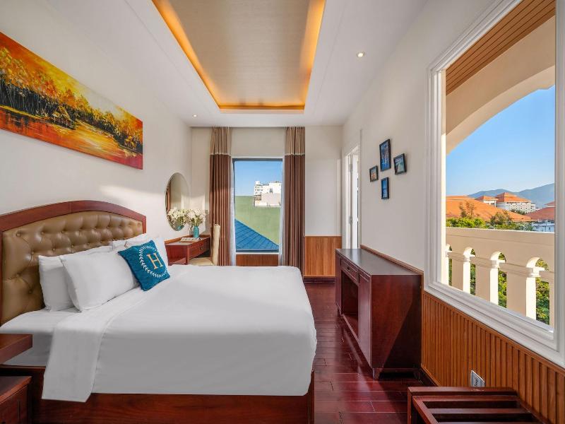 Rung Huong Apartment image