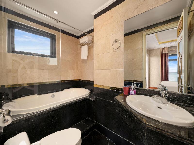 Rung Huong Apartment image