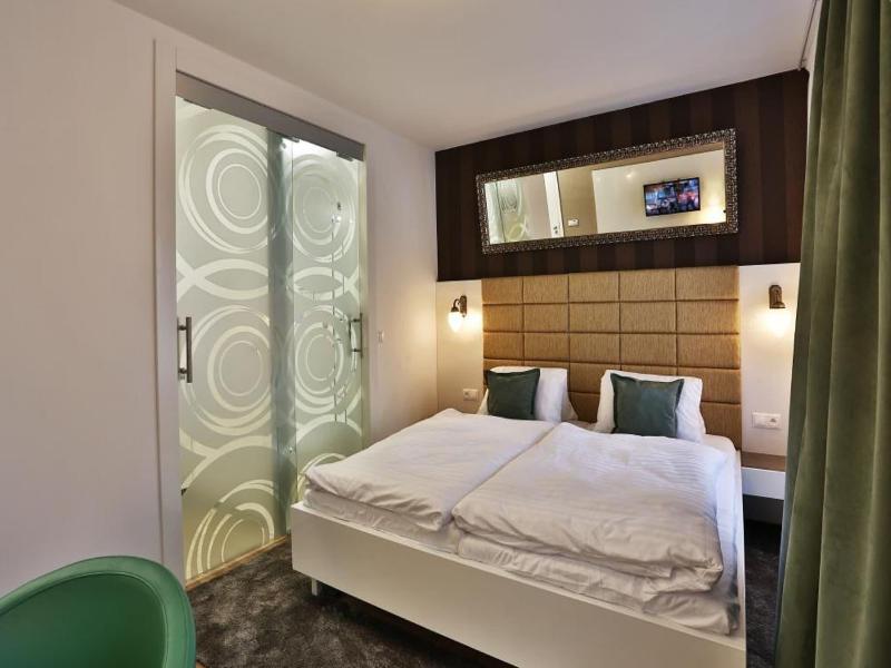 Vip Apartments image