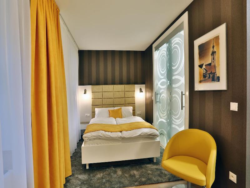 Vip Apartments image