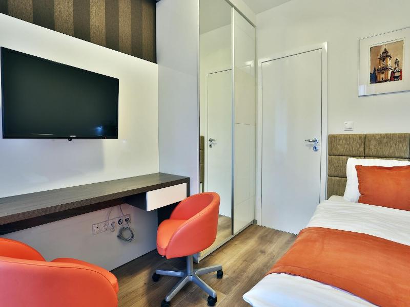 Vip Apartments image