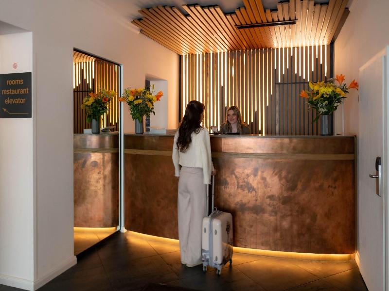 Florum Hotel image