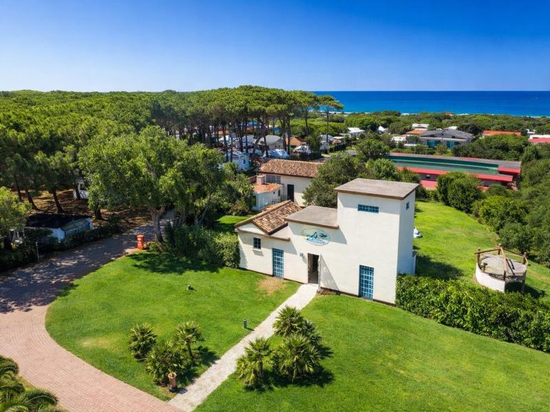 Hotiday Montalto Marina image
