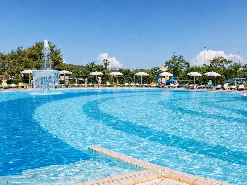 Hotiday Montalto Marina image