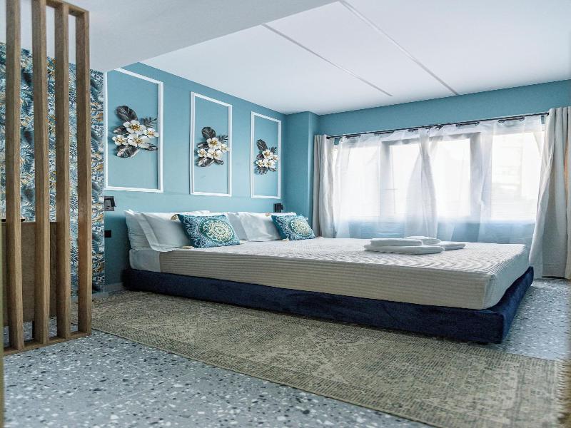 Ernest Suites Psiri image