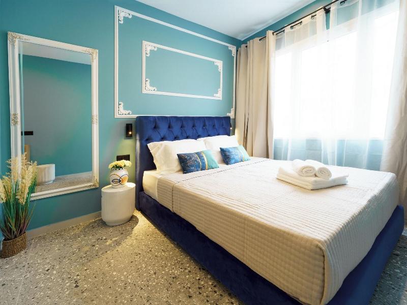 Ernest Suites Psiri image