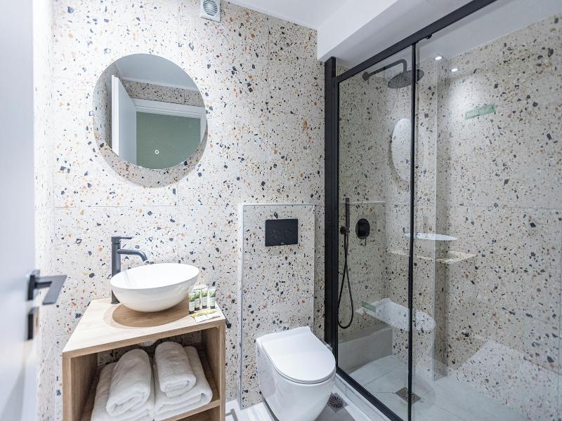Ernest Suites Psiri image
