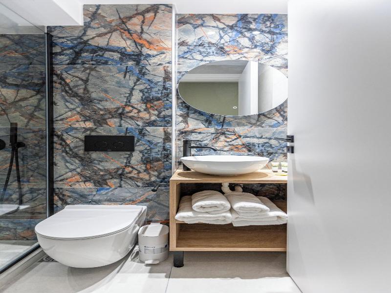 Ernest Suites Psiri image