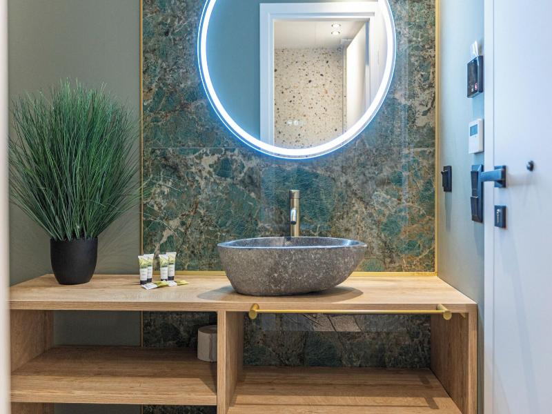 Ernest Suites Psiri image
