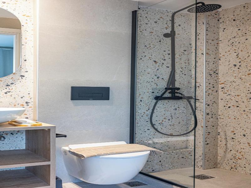 Ernest Suites Psiri image