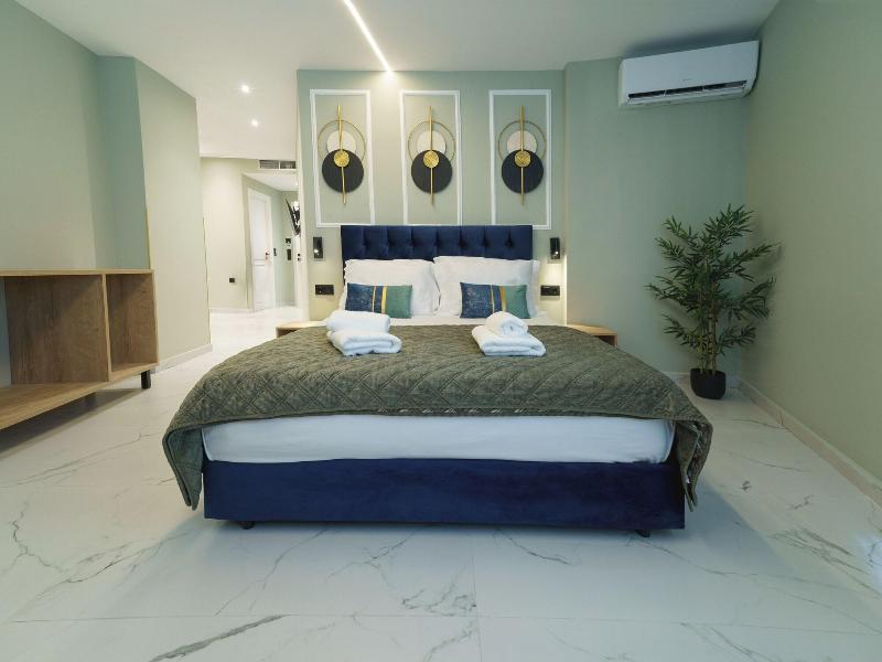 Ernest Suites Psiri image