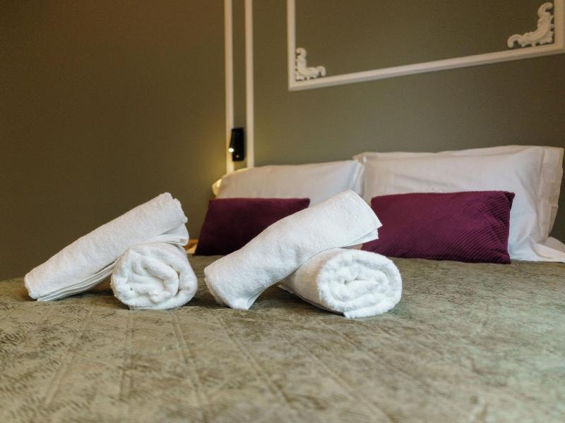 Ernest Suites Psiri image
