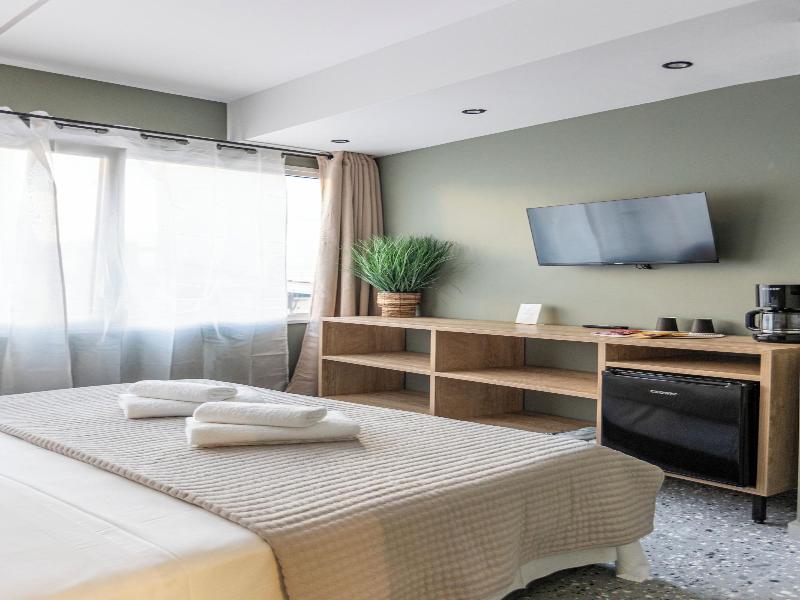 Ernest Suites Psiri image