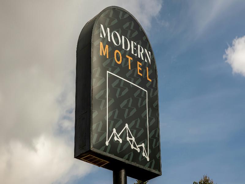Modern Motel