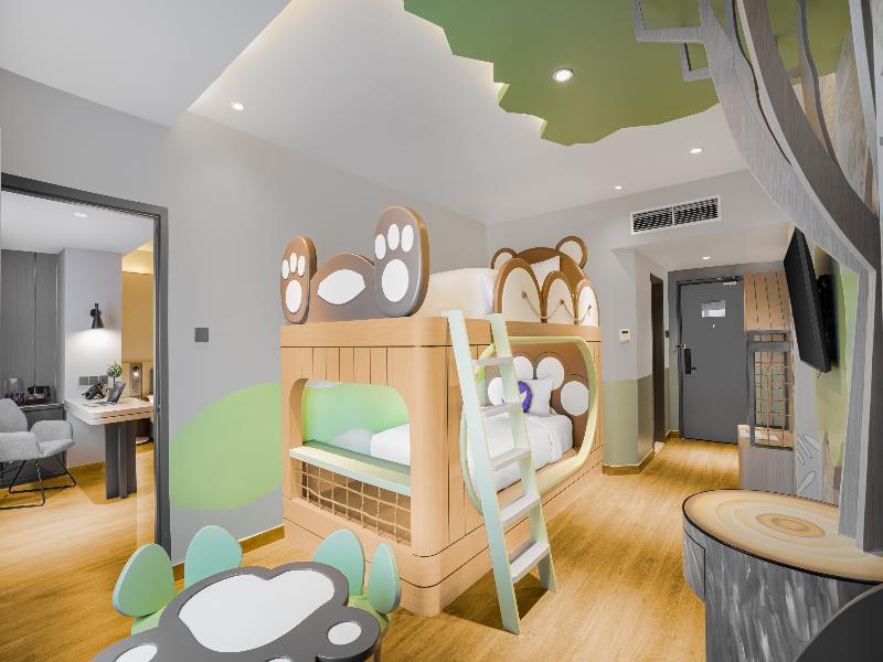 Fox Hotel Nagoya Batam image
