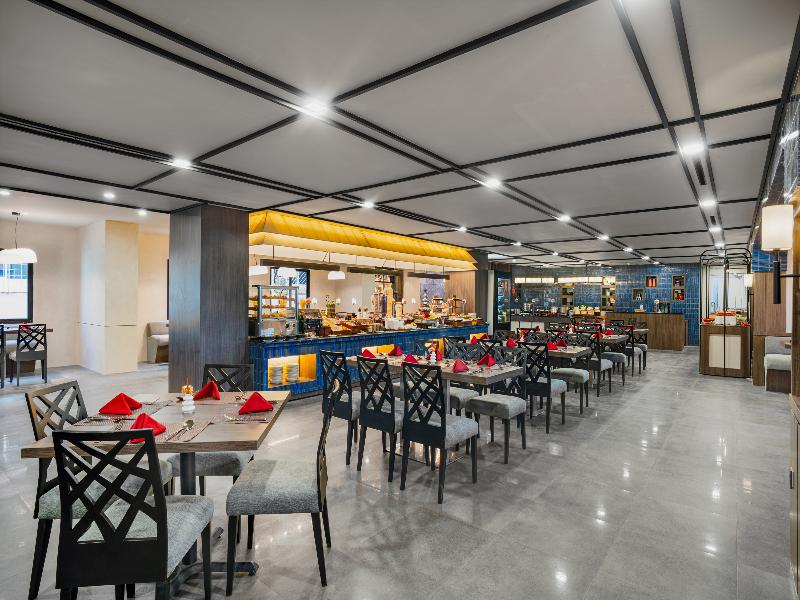 Fox Hotel Nagoya Batam image