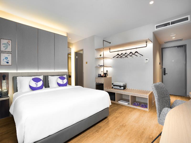Fox Hotel Nagoya Batam image