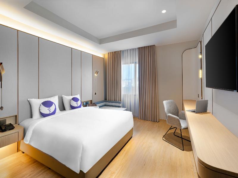 Fox Hotel Nagoya Batam image