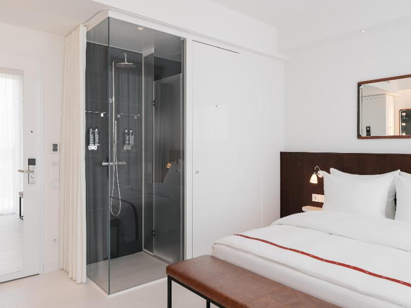 Ruby Frida Hotel Stockholm by IHG image