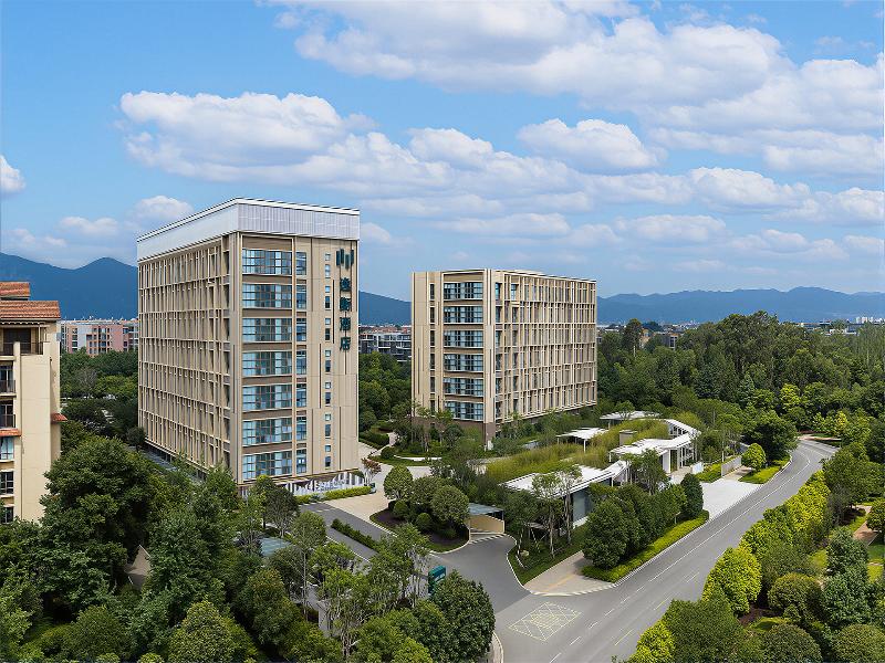EVEN Kunming Dianchi Lake by IHG — exterior view