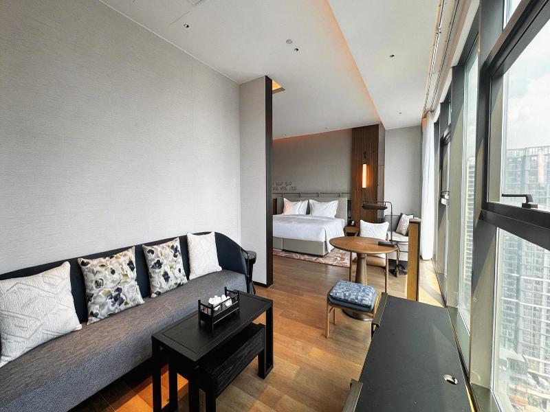 Hualuxe Guiyang Financial City image