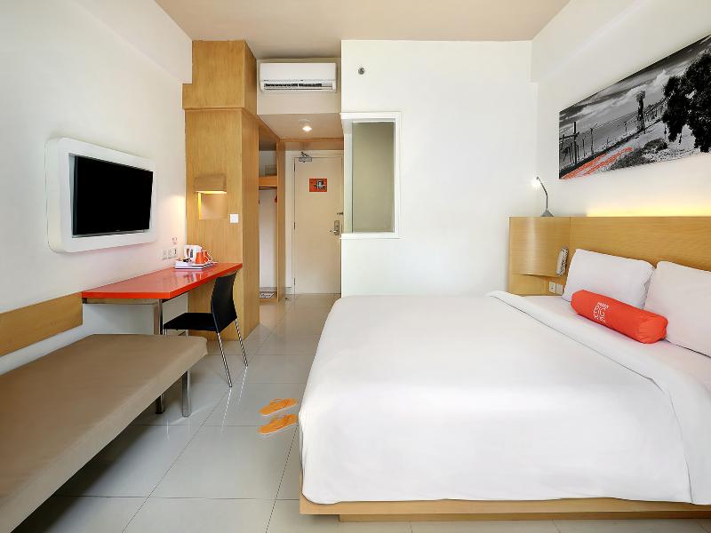 HARRIS Hotel Kuta Tuban Bali image
