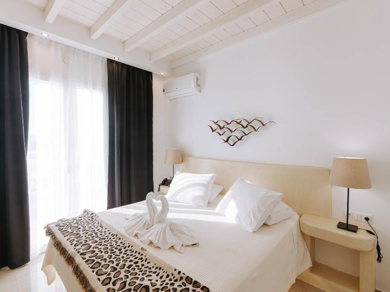 Hotiday Room Collection - Naxos image
