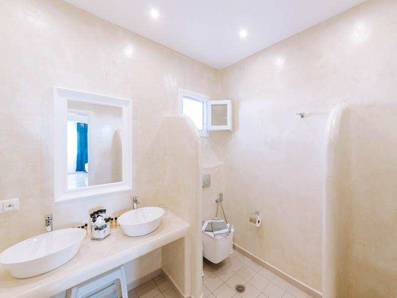 Hotiday Room Collection - Naxos image