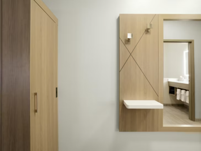 Holiday Inn Express Knoxville Downtown by IHG image
