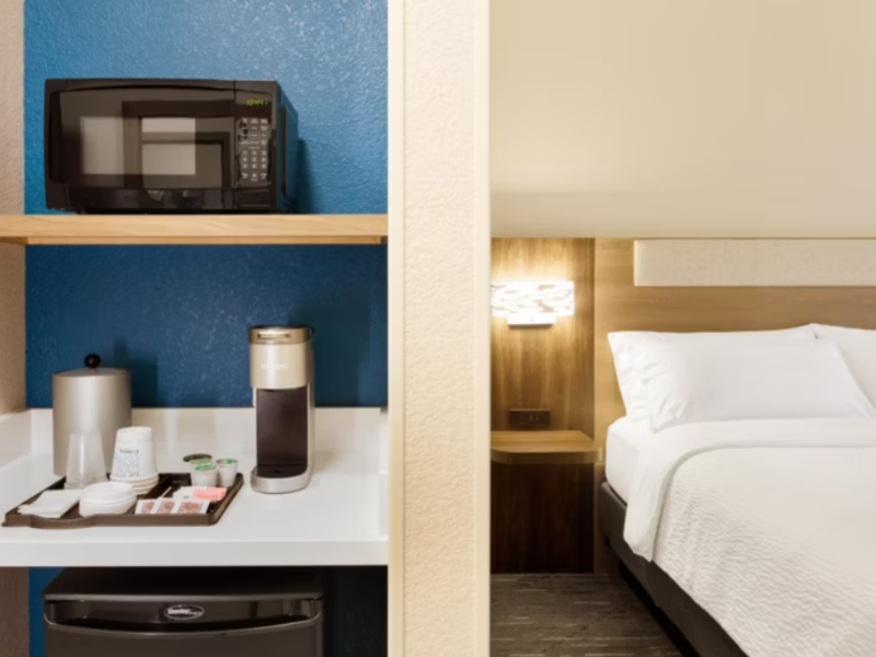 Holiday Inn Express Knoxville Downtown by IHG image