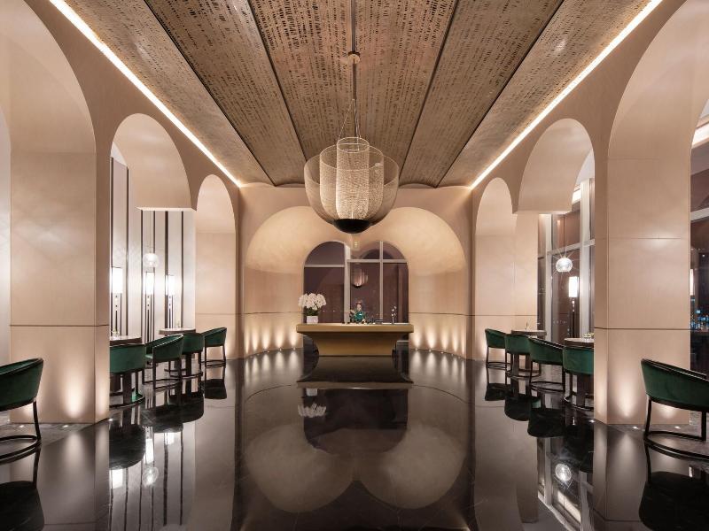 Grand Bay Hotel Chengdu