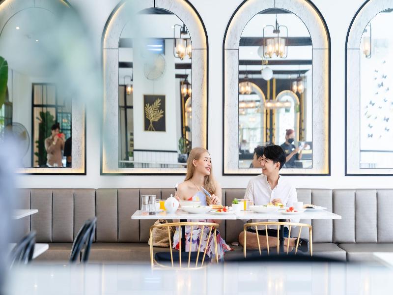 Ratri Hotel Phuket Old Town image