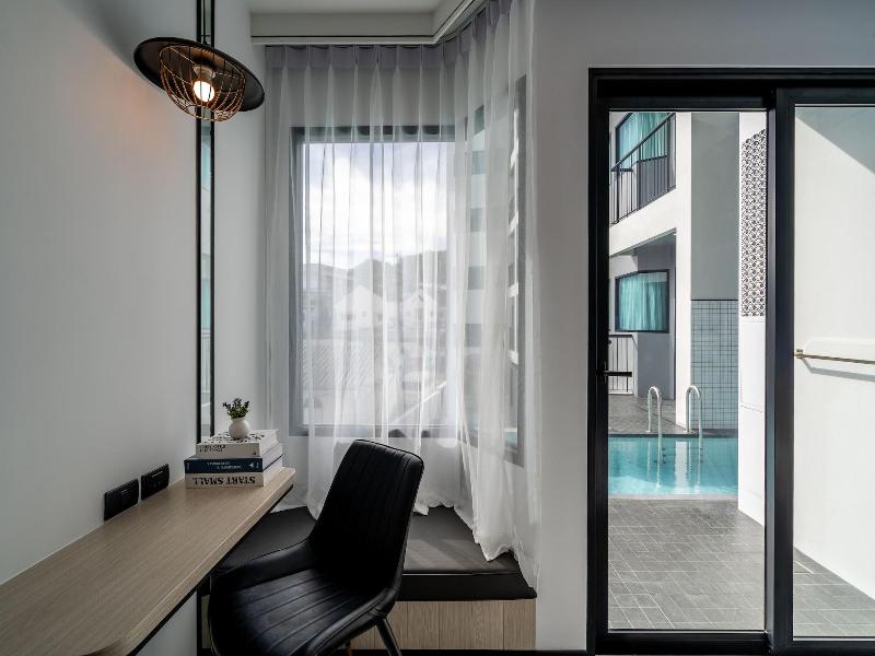 Ratri Hotel Phuket Old Town image