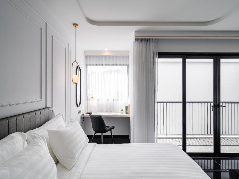 Ratri Hotel Phuket Old Town image