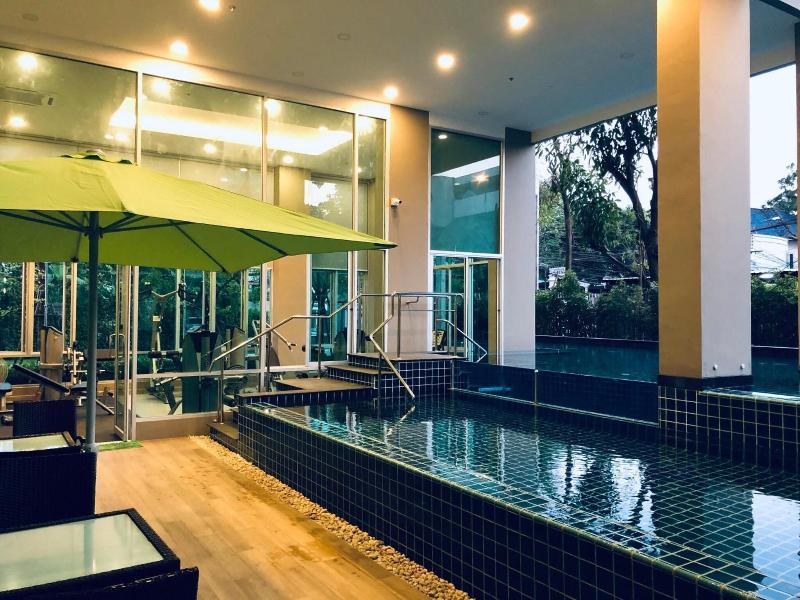 The Lux Ladprao 10 image