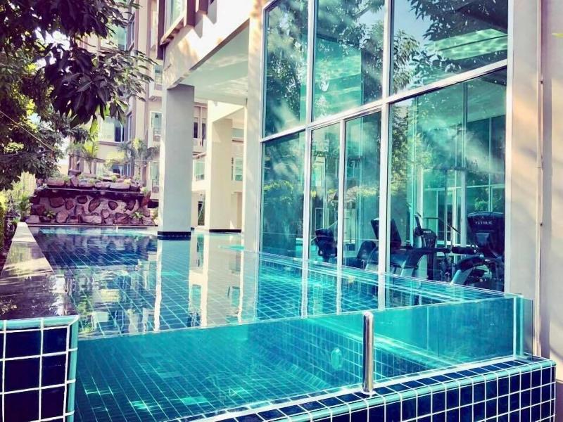 The Lux Ladprao 10 image