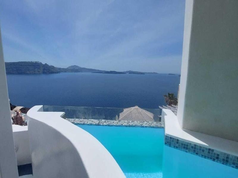 Gala Suites image