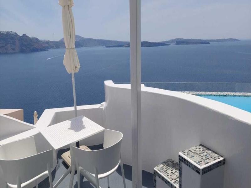 Gala Suites image