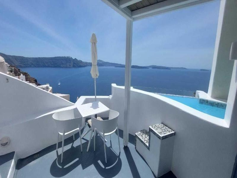 Gala Suites image