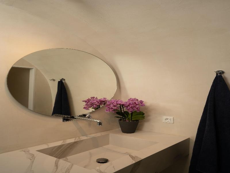Gala Suites image